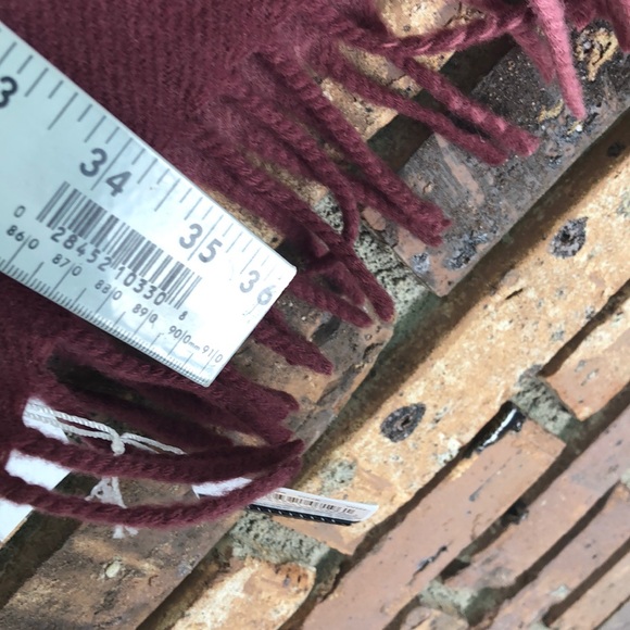 Coach 60 inch shawl/wrap - Picture 6 of 10